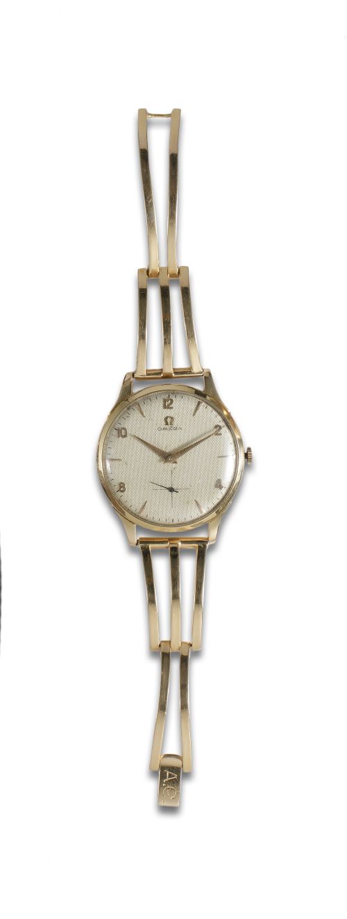 VINTAGE 18K YELLOW GOLD OMEGA WATCH