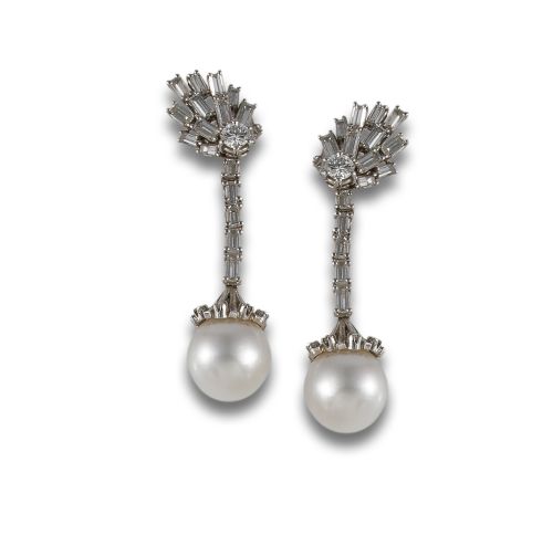 LONG EARRINGS WITH DIAMONDS AND CULTURED PEARLS