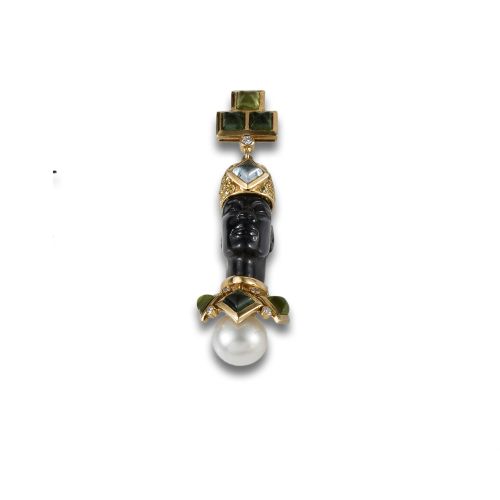 MORETO PENDANT IN GOLD, ONYX, DIAMONDS AND COLORED GEMS
