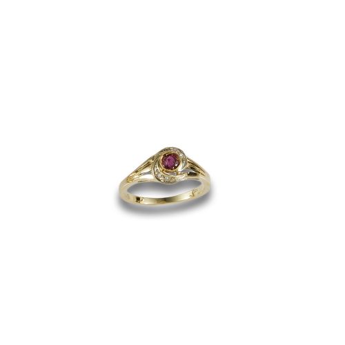 GOLD, RUBY AND DIAMONDS RING