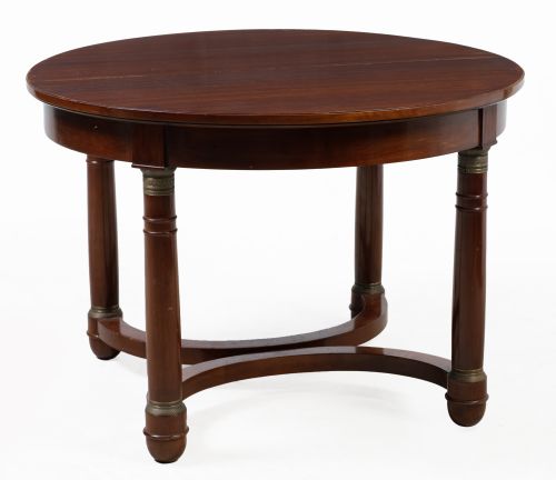 Circular dining table in the Empire style, 20th century