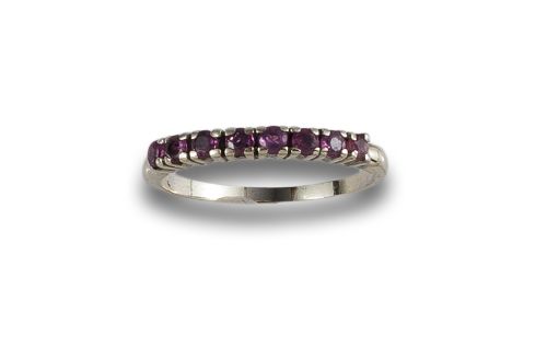 WHITE GOLD BAND RING WITH RUBIES