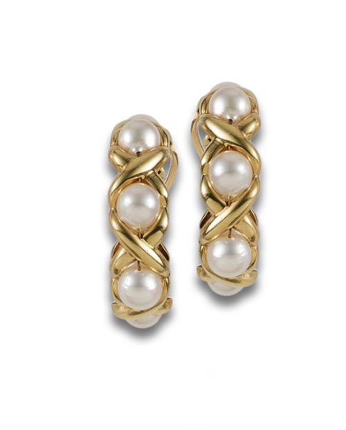 GOLD EARRINGS WITH PEARLS