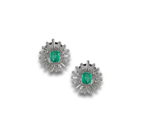 EARRINGS WITH EMERALDS AND DIAMONDS