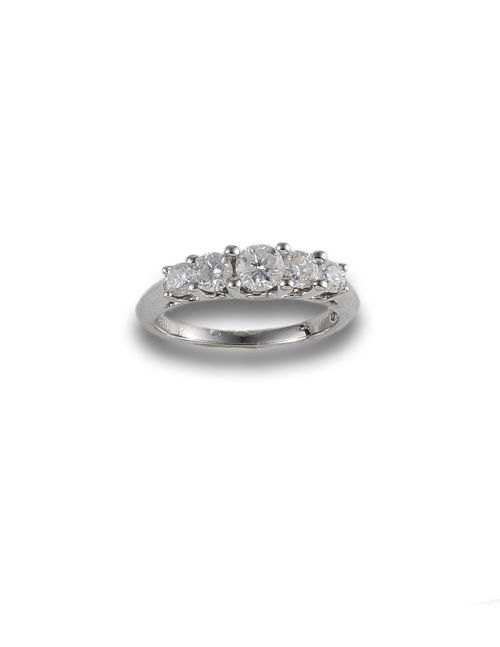 14K WHITE GOLD RING WITH DIAMONDS