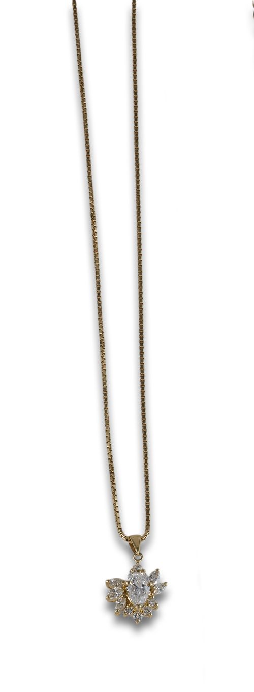 GOLD AND DIAMOND NECKLACE