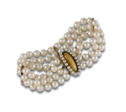 CULTURED PEARL BRACELET