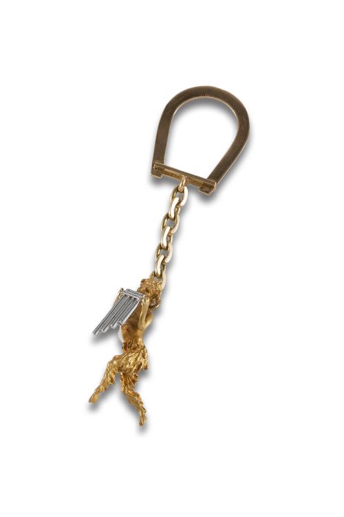 LLAVERO CON FAUNO DE ORO