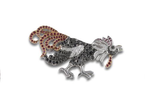 BROCHE GALLO DE ORO CON RUBIES Y DIAMANTES
