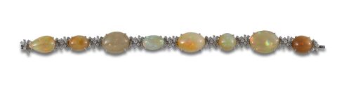 GOLD, OPAL AND DIAMOND BRACELET