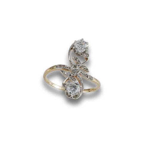 SORTIJA ANTIGUA DE ORO CON DIAMANTES