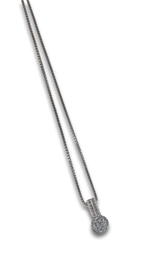 COLLAR CON COLGANTE DE ORO Y DIAMANTES