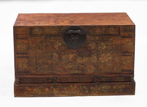 Baúl oriental siguiendo modelos antiguos, S. XX