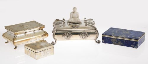 Lote de dos cajas en plata al exterior con alma de madera