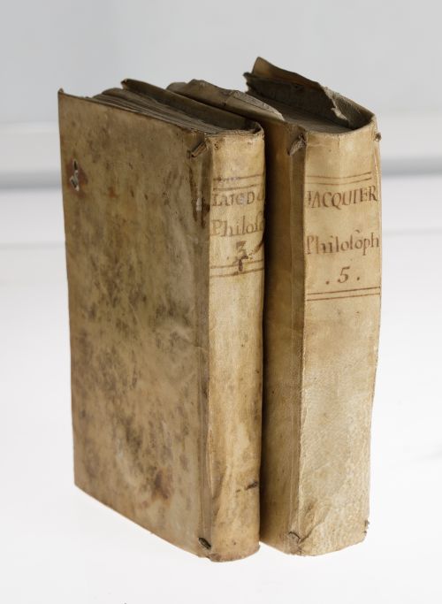 "Institutiones Philosophicae" 2 tomos.