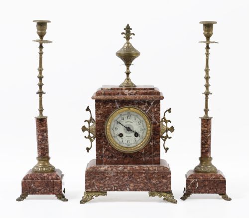 Guarnicion de reloj y pareja de candeleros, estilo Napoleón