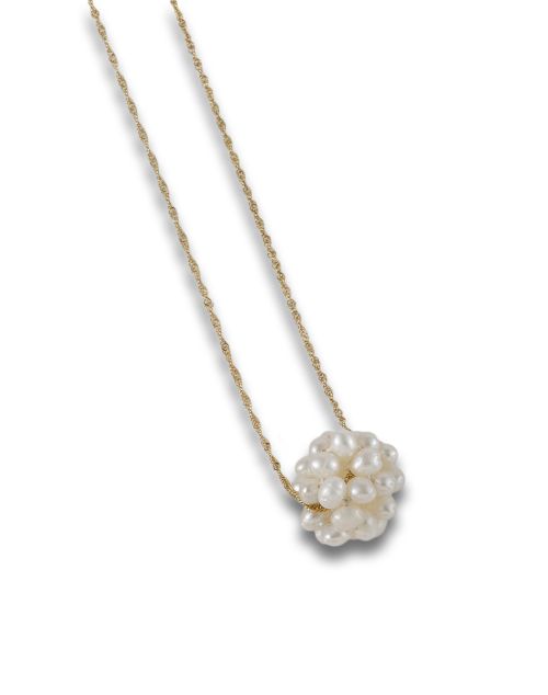 COLLAR DE ORO CON COLGANTE ESFERA DE PERLITAS DE AGUA DULCE