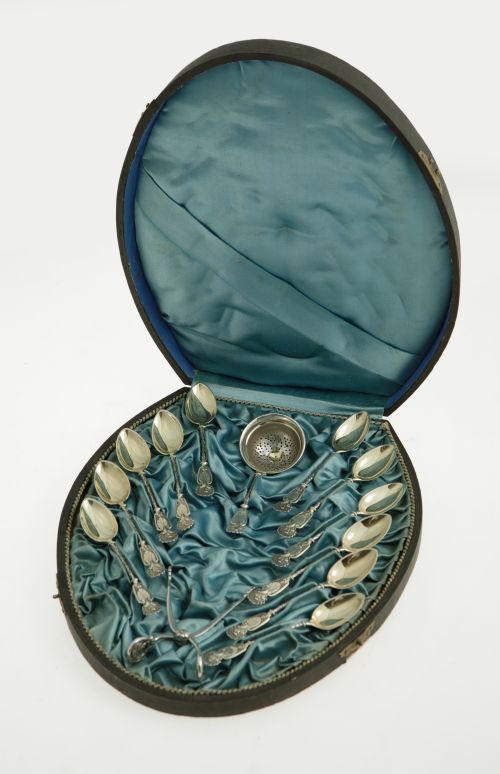 Juego de cucharillas de café de plata contrastada, ley 800