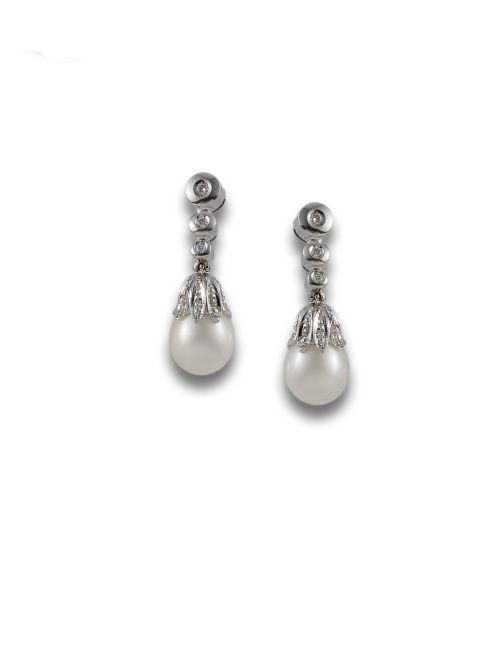 PENDIENTES CON PERLAS Y DIAMANTES