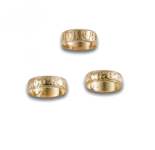 TRES ALIANZAS DE ORO GRABADAS