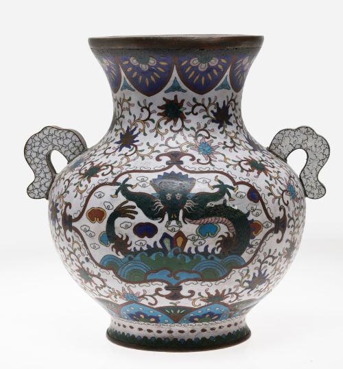 Jarrón de esmalte cloisonné, China, S.XIX
