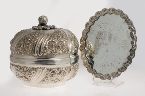Caja esférica y espejo de plata, Turquía S.XX