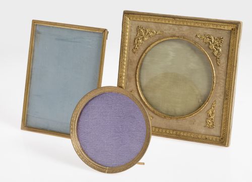 Lote de tres marcos portafotos bronce Francia XIX. 