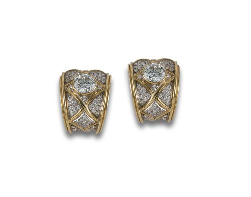 PENDIENTES DE ORO CON DIAMANTES