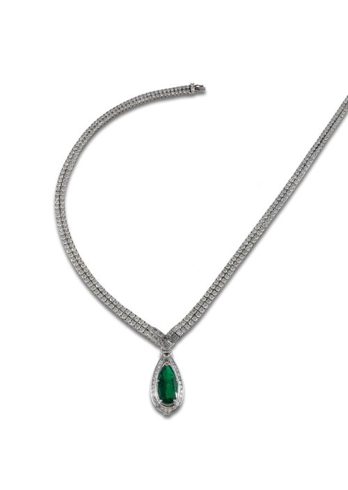 COLLAR RIVIERE DE ORO, DIAMANTES Y ESMERALDA.