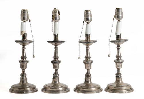 Cuatro candeleros convertidos en lámparas Córdoba, Manuel A