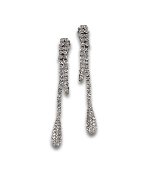 LONG GOLD AND DIAMOND EARRINGS