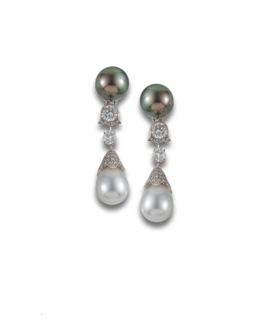 CARTIER GOLD EARRINGS WITH PEARLS AND DIAMONDS