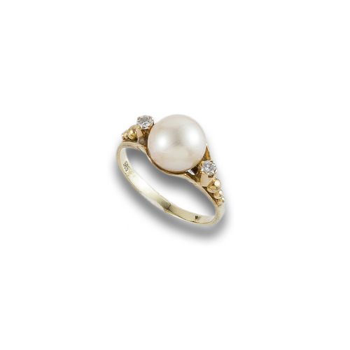 GOLD, PEARL AND DIAMONDS RING