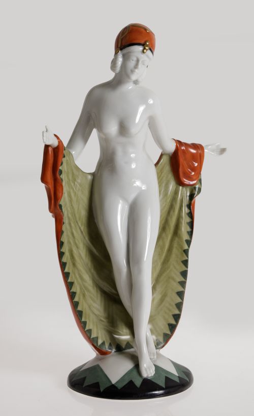 "Desnudo femenino", manufactura Galluba & Hoffmann, Alemani
