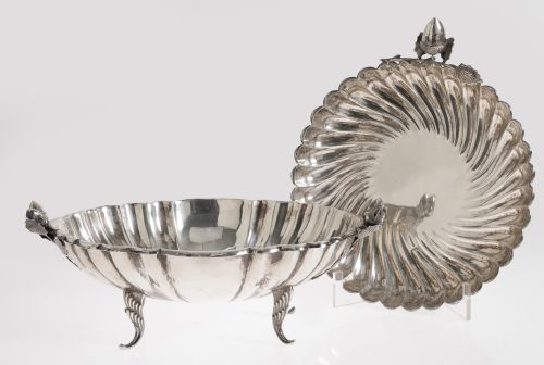 Spanish silver 916 fluted plate, 20th century