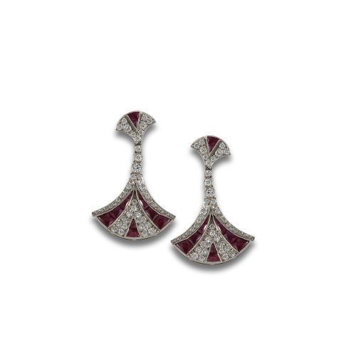 PLATINUM ART DECO STYLE EARRINGS WITH DIAMONDS AND RUBIES