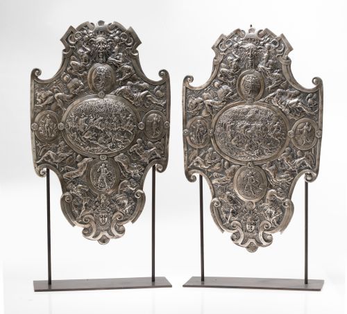 Pareja de escudos de parada según el modelo de Eliseus Liba