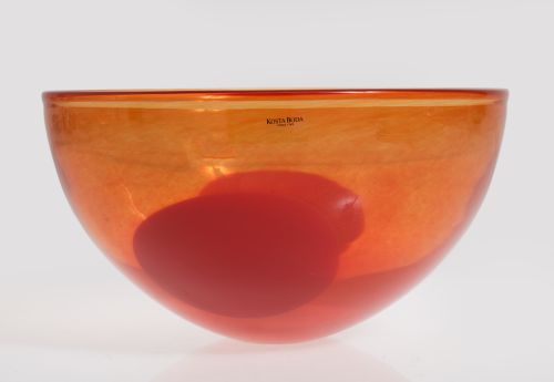 Orange and red blown glass centerpiece, Gunnel Sahlin desig