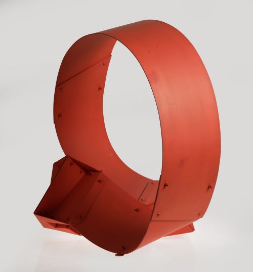 EDGAR NEGRET, "Sin título (Anillo rojo)", 1980, Alumini