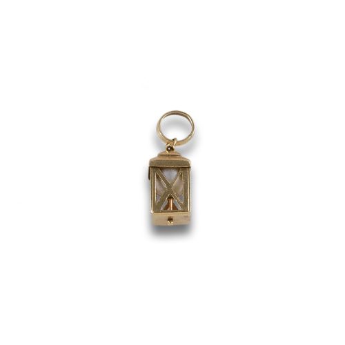GOLD AND PEARL LANTERN PENDANT