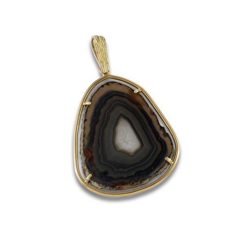 GOLD AND AGATE PENDANT