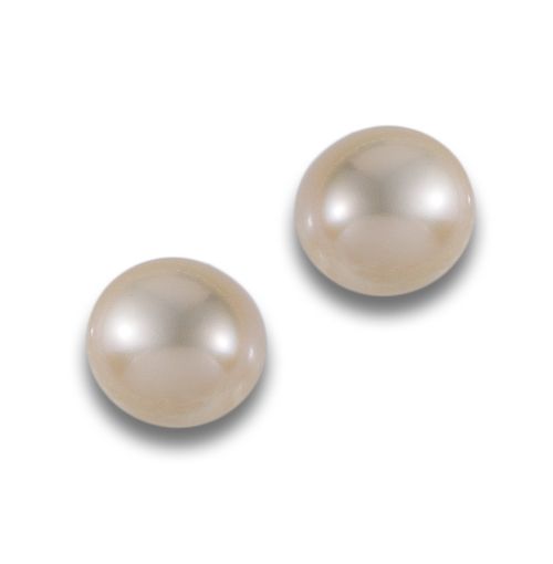 FRESHWATER PEARL EARRINGS