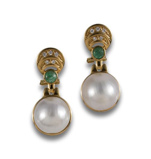 LONG GOLD EARRINGS