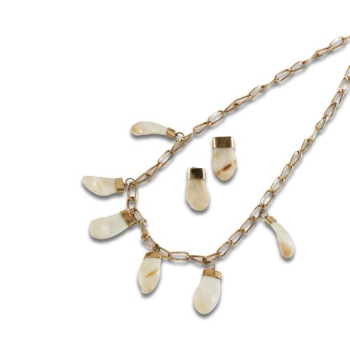 GOLD NECKLACE AND EARRING SET WITH DEER TOOTH