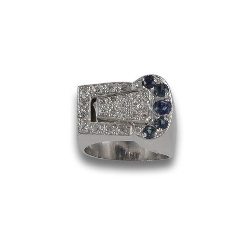 SORTIJA DE PLATINO CON DIAMANTES Y ZAFIROS
