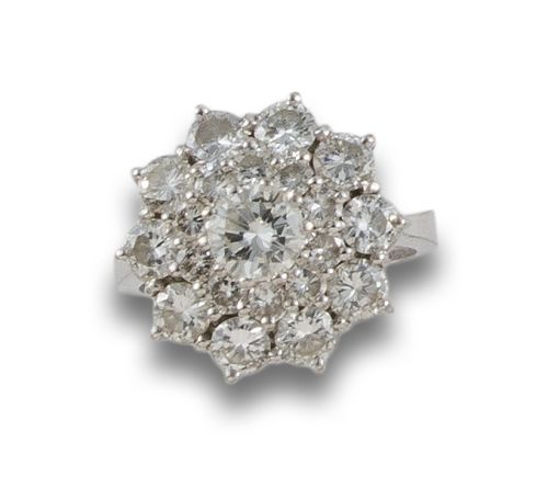 SORTIJA ROSETON CON BRILLANTES