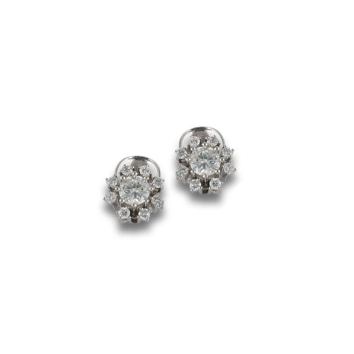 GOLD EARRINGS WITH DIAMOND ROSE