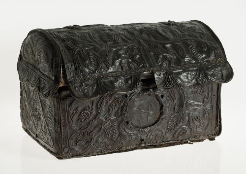 Leather casket following 17th-century Peruvian models
