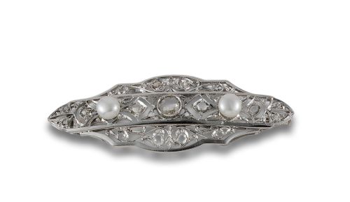 BROCHE DE PLATINO. DIAMANTES Y PERLAS