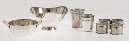 Silver set consisting of two centerpieces, two glasses and